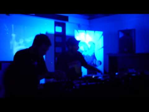 Jerkkk Live "Into The Shadow" Dataflip / Vocals : Julien