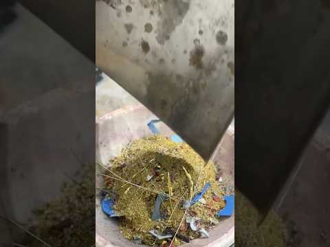 How much gold dust is left from making jewelry?🤩