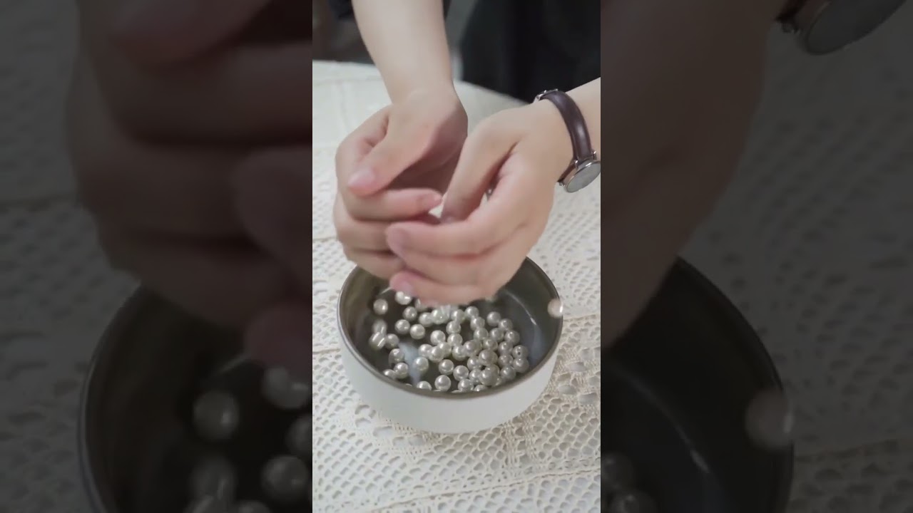 🌻🎉 BBJ WRAPS flower wrapping paper is perfect for florists and event planners.