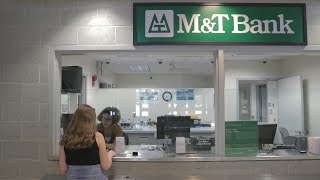 Banking: How Bearcats Get Their Bucks