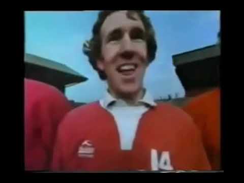 Nottingham Forest & Paper Lace - We've Got The Whole World In Our Hands [HQ Sound]