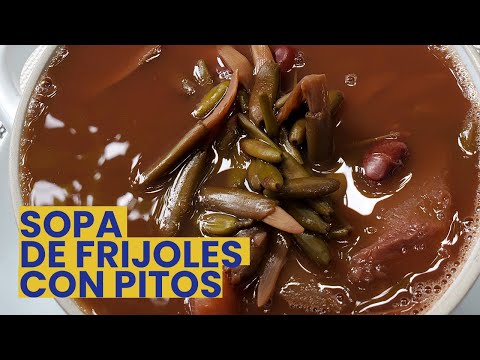 SOPA DE FRIJOLES CON PITOS