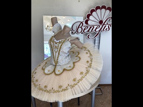 Stage costume F 0045C - video 2