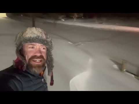 INSANE BOMB CYCLONE with 60 mph winds hammers the North Carolina coast with over 18 inches of snow!