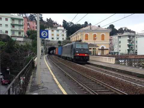 Oceano con 484 105 mrce a Genova Sturla
