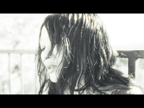 yeule - 'Dudu' (alt ver.)