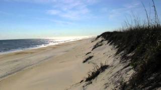 preview picture of video 'Hatteras Island Beach Report from Waves - 2.1.12'