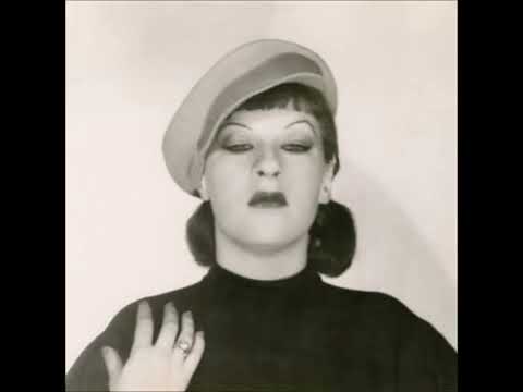 Gertrude Niesen - Smoke Gets In Your Eyes 1933 (First To Record)