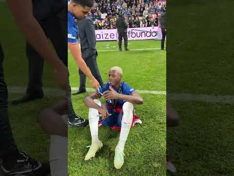 Moisés Caicedo taking it all in 🥹