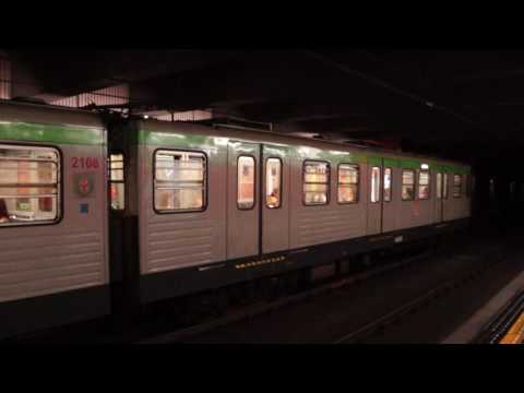 ATM Milan Metro Line 2 train at Cadorna FN