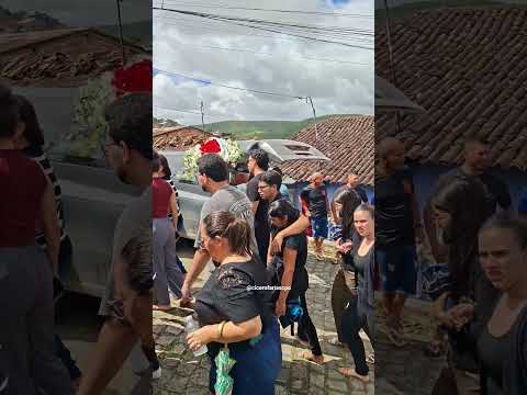 Cortês Pernambuco,chegada para o sepultamento da jovem Gisele!