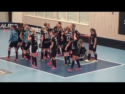 180225 Damer Div.1 Lindås - Marstrand (4-0) Samling vid pumpen