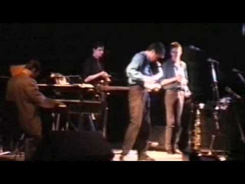 STEVEN BROWN (Tuxedo Moon) What use ? - Bassano Del Grappa - Centro Giovanile 12-05-88