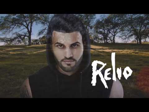 Relio - Adicto a Ti  (Video Lyrics Oficial)