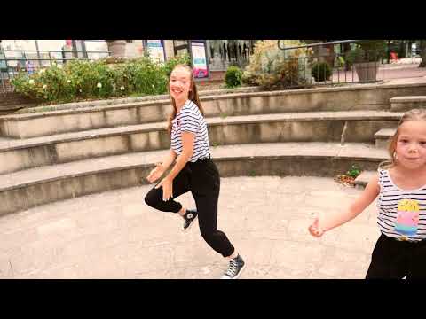 Juliette et Lucie "I DONT CARE"