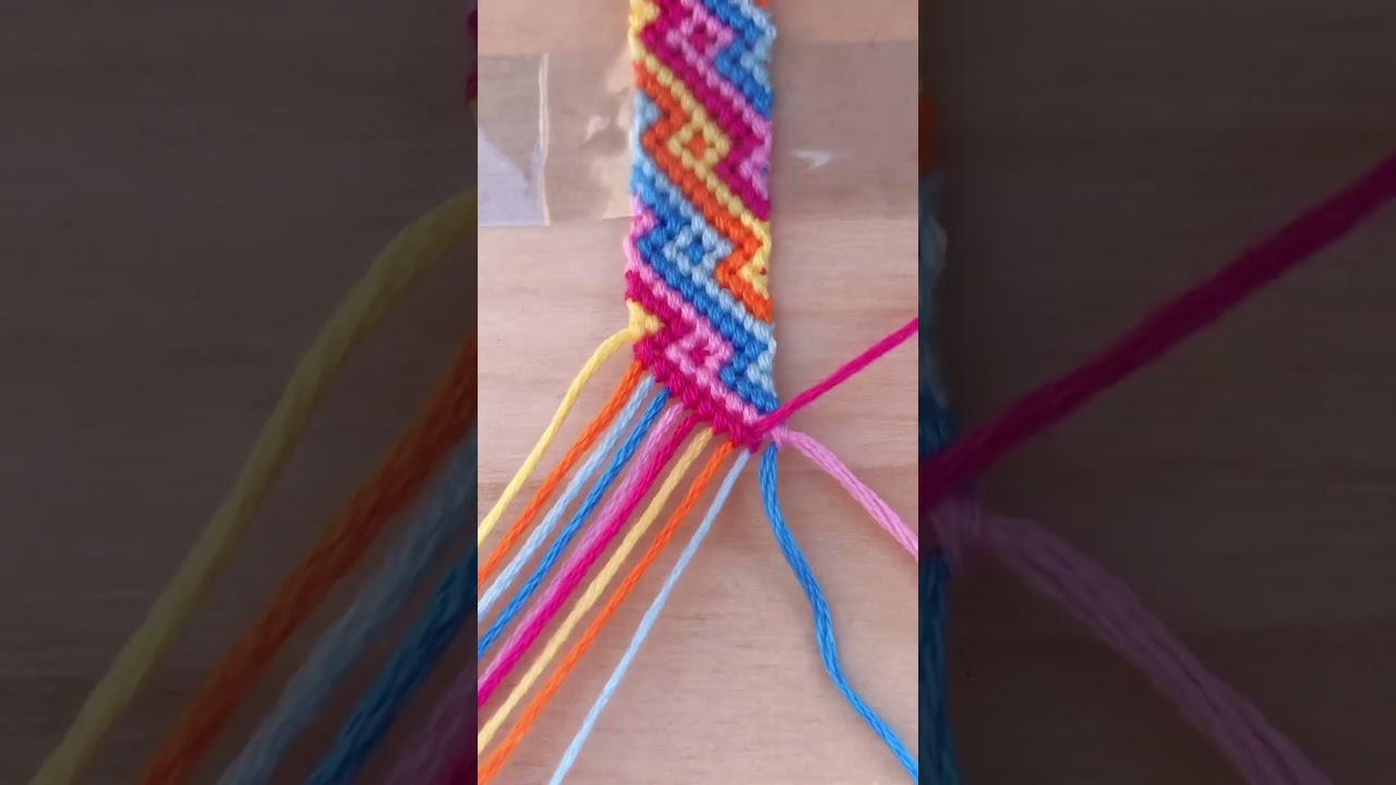 DIY Chevron  Friendship Bracelet| Chevron Bracelet Tutorial [CC] | Bigginers Friendly #shorts