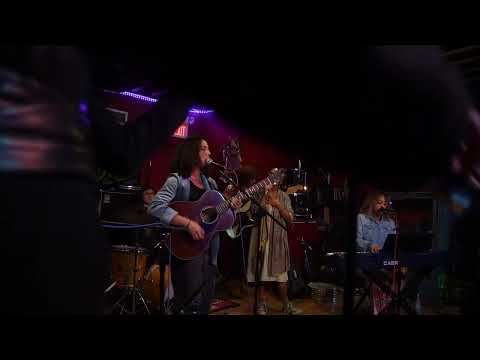 Ella Faye - Baby Blue (Live at The Lilypad)