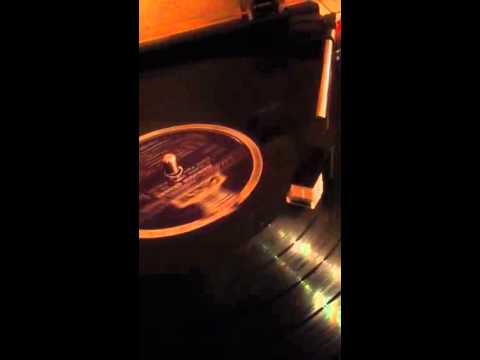 Bajo el cielo azul (F.Canaro/I.Pelay) - Francisco Canaro c Francisco Amor - Vals (1941)