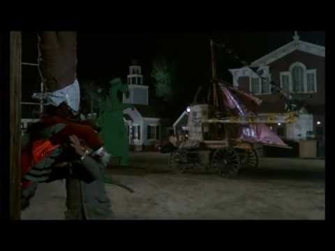 Pete's Dragon: Elliott saves the Mayor and his company