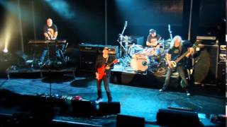 Joe Satriani - "Flying In A Blue Dream" (from SATCHURATED)