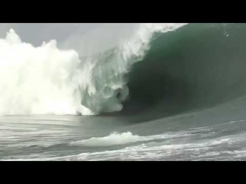 Billabong Pro BIGGEST Teahupoo August 27 th 2011 MEGA SWELL