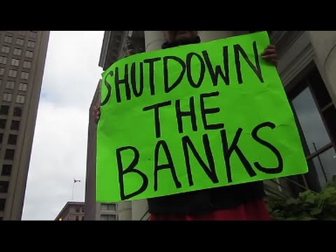 Native Lives Matter Shuts Down Winnipeg Bank Of Montreal-Police Barricade Doors