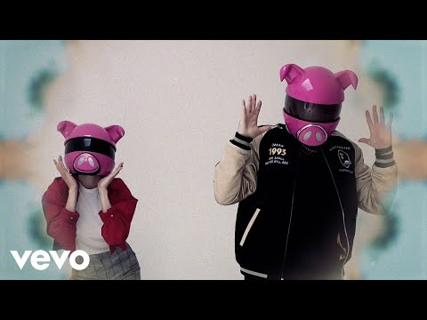 Justin Wellington, Digital Farm Animals - Iko Iko (My Bestie) (Official Video) ft. Small Jam