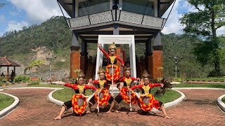 Download lagu Wulan N_Lomba Tari_Urgensi Keberagaman Kebhinekaan_Tari Geger Bumi Wengker_STKIP PGRI Trenggalek mp3