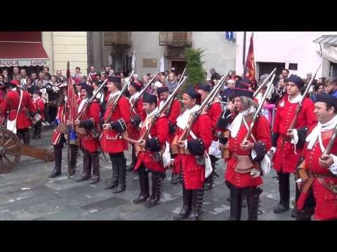 4^PARTE : RIEVOCAZIONE STORICA LA BATTAGLIA  DEL 1690 A BARGE (CN) 15 - 9 - 2013.