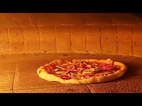 Szkutnia Pizzeria Restauracja - video
