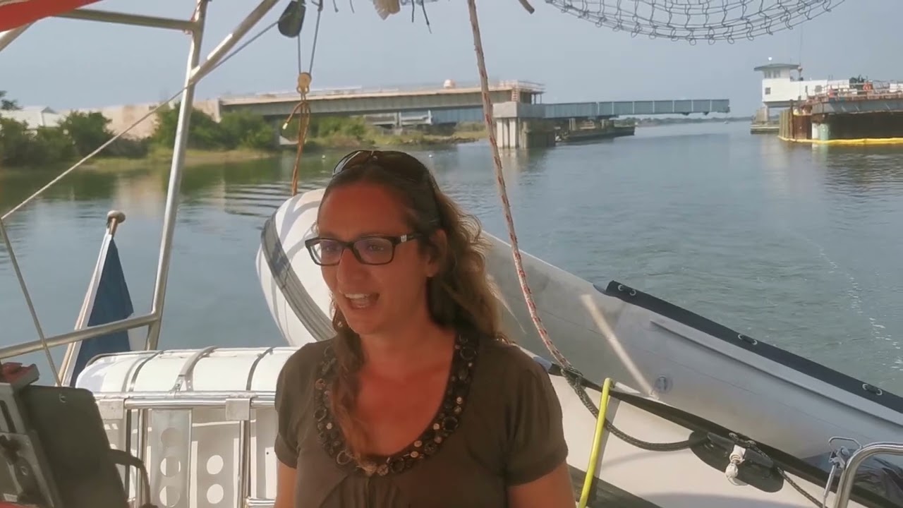 69 A channel in large bodies of water - ICW 08