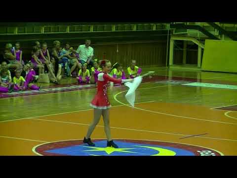 Wiktoria Kupny (La Bella, Leśnica)  - Mistrzyni Polski w kategorii solo flaga juniorki