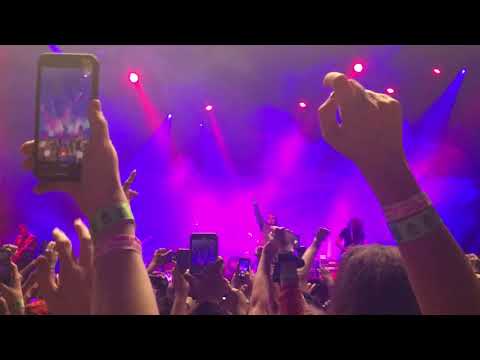 MCR Return 191220 - Welcome to the Black Parade