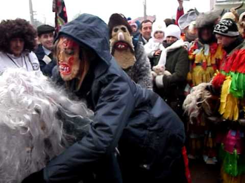 obiceiuri de iarna filipesti bacau2011