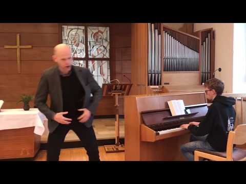 Das Dinolied mit Pastor Manuel!