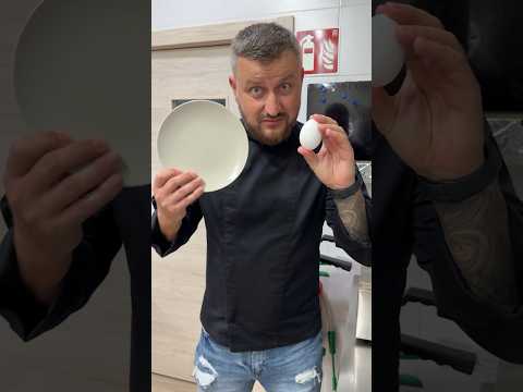 1-Minute Microwave Egg Hack – Does It Really Work? 🍳✨