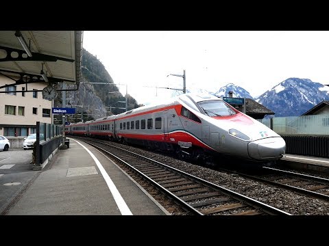 Scharfe Kurve in Sisikon - Züge auf der Gotthardbahn-Winter 2017