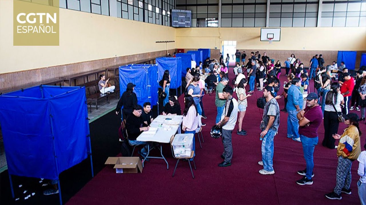 La izquierdista Jara y el ultraderechista Kast pasan a segunda vuelta de las elecciones en Chile