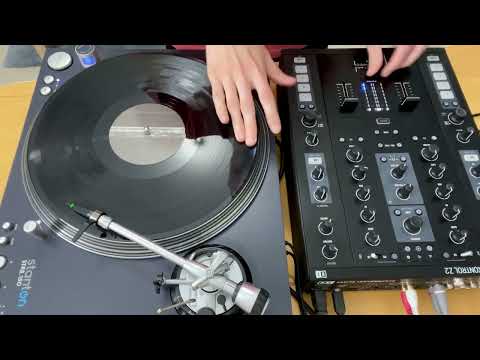 Scratch freestyle on a jazzy boom bap type beat