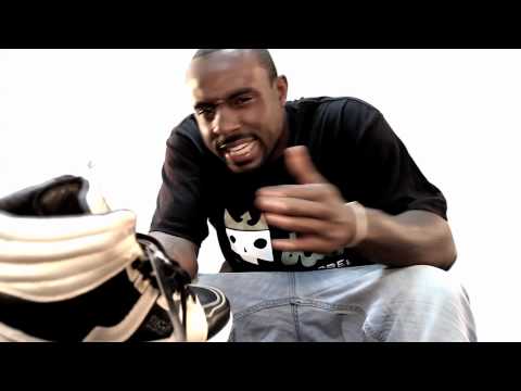 Jug Footwear Presents Millie Mag