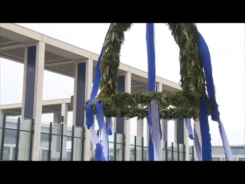Richtfest am BER - am Berliner Pannenflughafen geht es voran | AFP