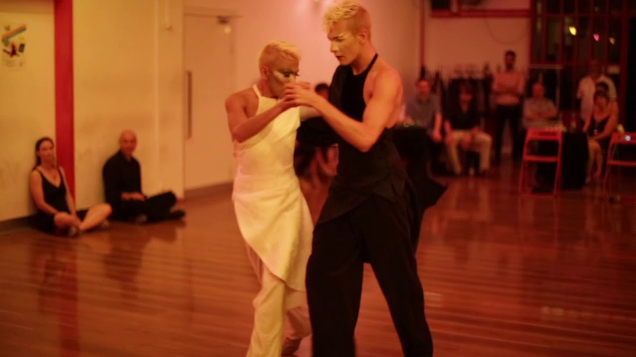 Juan Pablo Ramirez and Daniel Arroyo at Milonga Dulzura, Renens, 08.06.2018. Tango 1