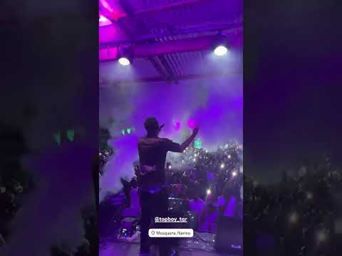 @JohnBugzSerna Vía Historia De IG, @topboytgr En Su Reciente Concierto, (MÁS DE AHÍ)