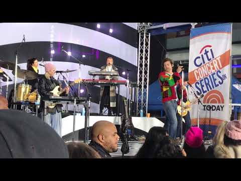 Harry Styles ‘Kiwi’ Soundcheck - Today Show - 2/26/2020