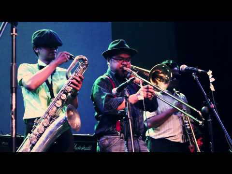 Leonardo and His Impeccable Six - Just A Gigolo (Live at Teater Salihara)