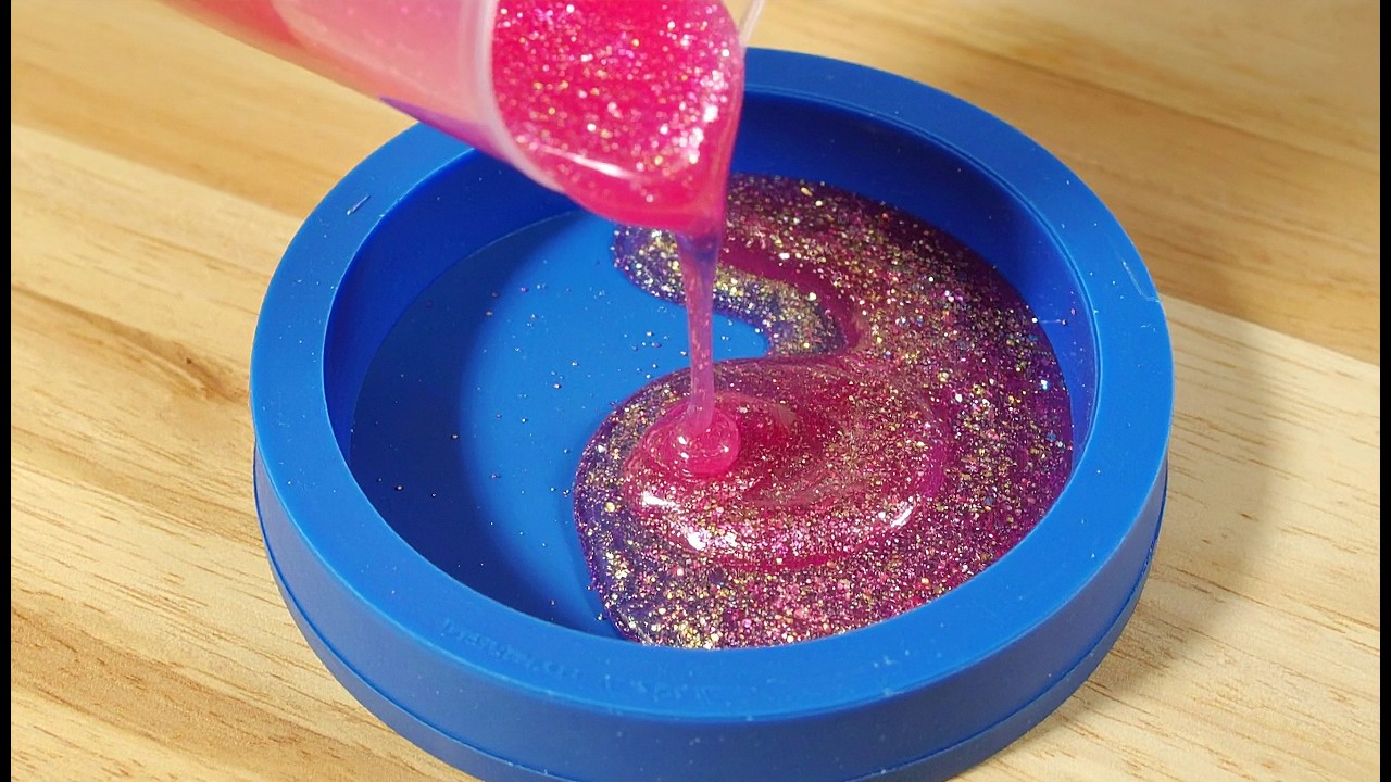 Personalized Christmas Tree Baubles from Epoxy Resin