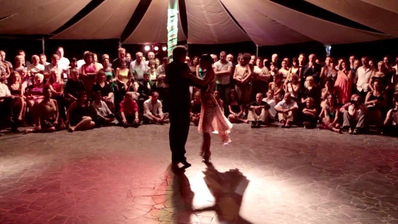 Adrian Veredice y Alejandra Hobert - "Garúa" - Catania Tango Festival 2013