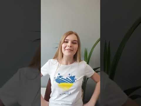 Sophy Ivy (🇺🇦 JESC 2019) livestream on Instagram (10/07/2022)