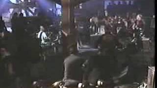 Download lagu Metallica - Low man's Lyric Live mp3