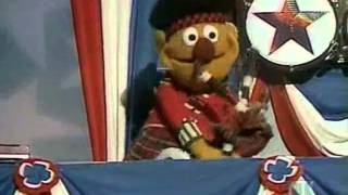 Muppets - Spike Milligan - America from Westside Story